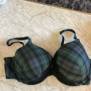 Cacique green and blue plaid Boost Plunge Bra with lace detail. Size 42DDD